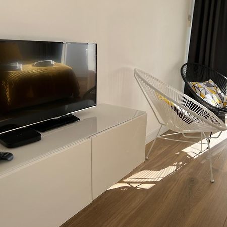 Holiday Studio By Meatina ตอร์เรโมลิโนส ภายนอก รูปภาพ