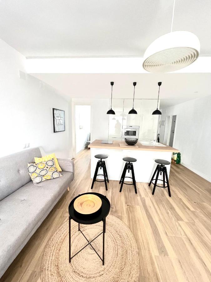 Holiday Studio By Meatina ตอร์เรโมลิโนส ภายนอก รูปภาพ