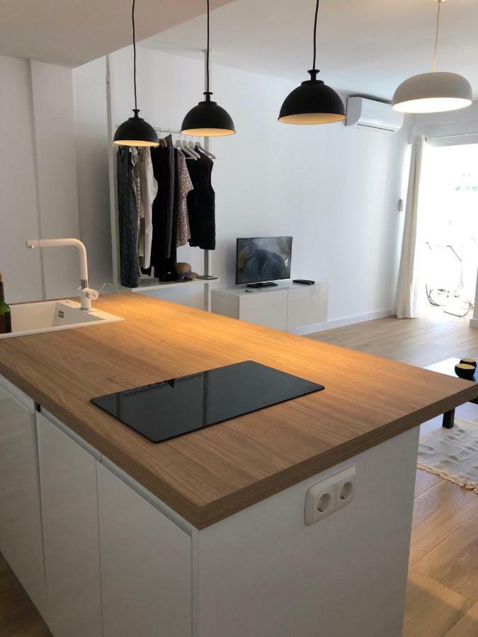 Holiday Studio By Meatina ตอร์เรโมลิโนส ภายนอก รูปภาพ